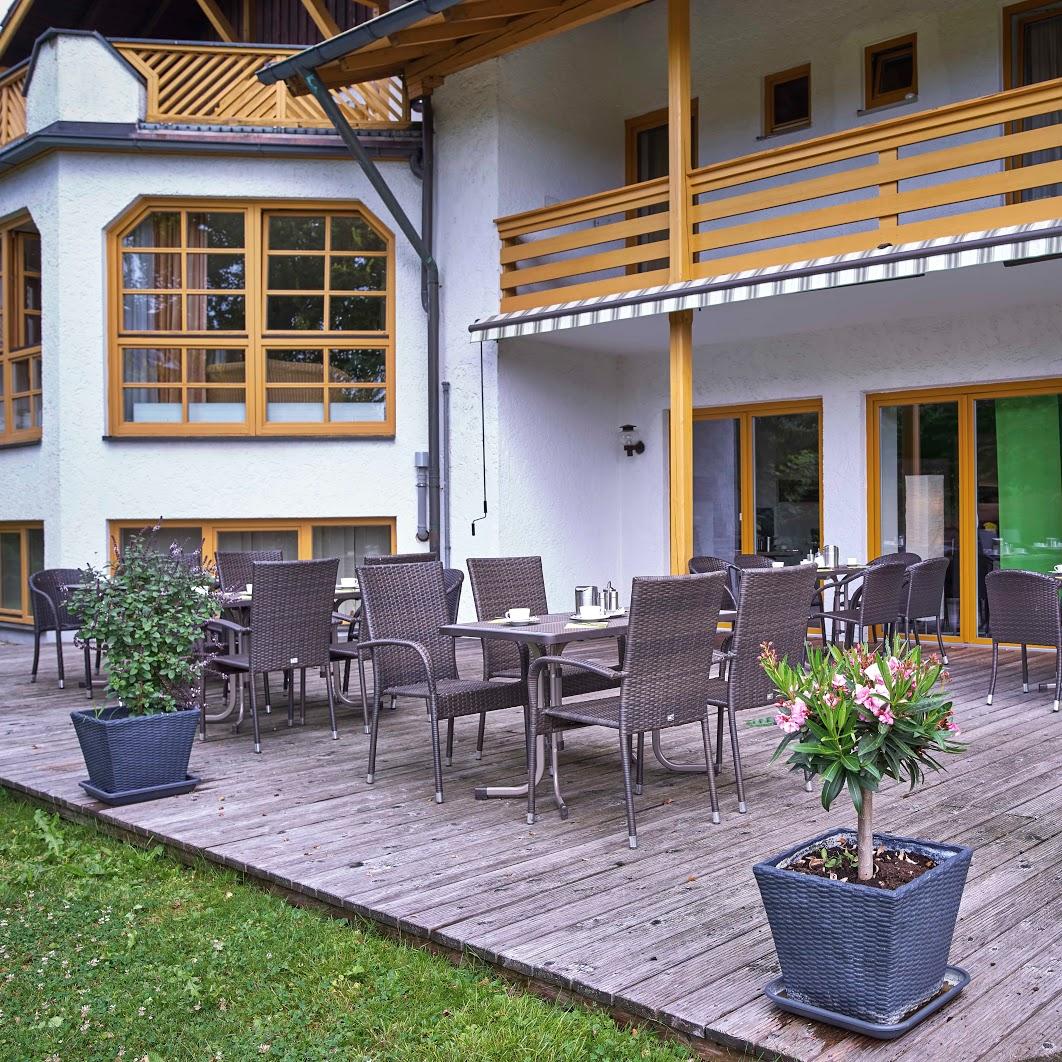 Restaurant "Hotel Lindenhof zwischen Donautal und Bayerischer Wald (bei Passau)" in Thyrnau