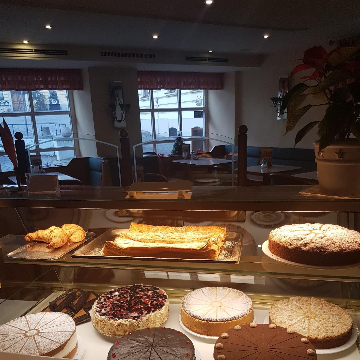 Restaurant "Café • Konditorei • Restaurant Saxinger" in  Donau