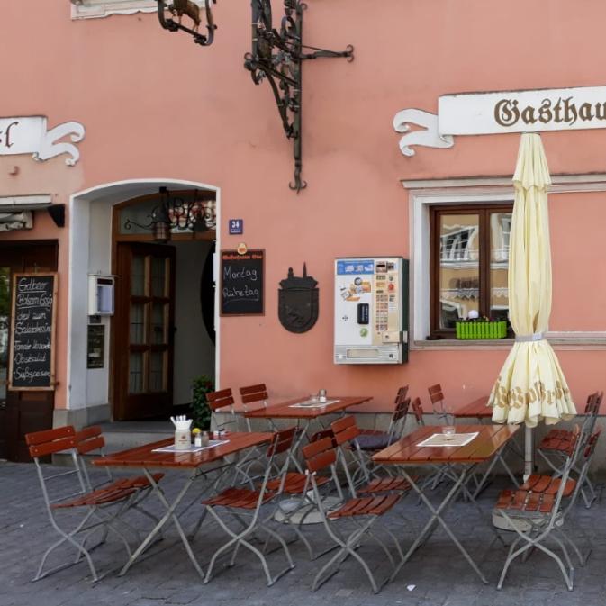 Restaurant "Gasthaus zum Goldenen Lamm" in Vilshofen an der Donau