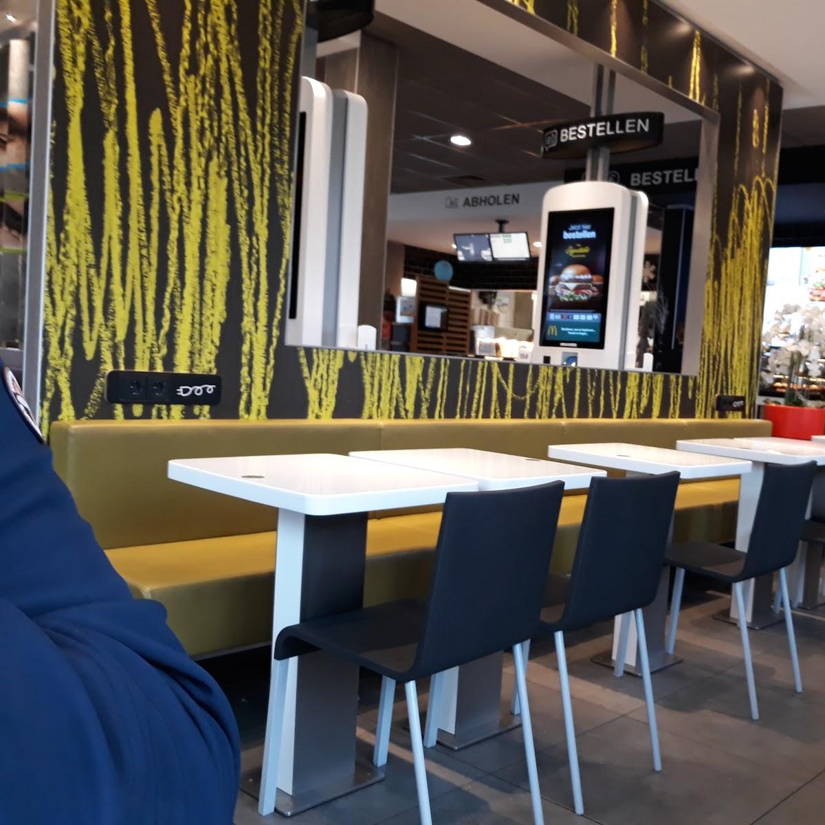 Restaurant "McDonald