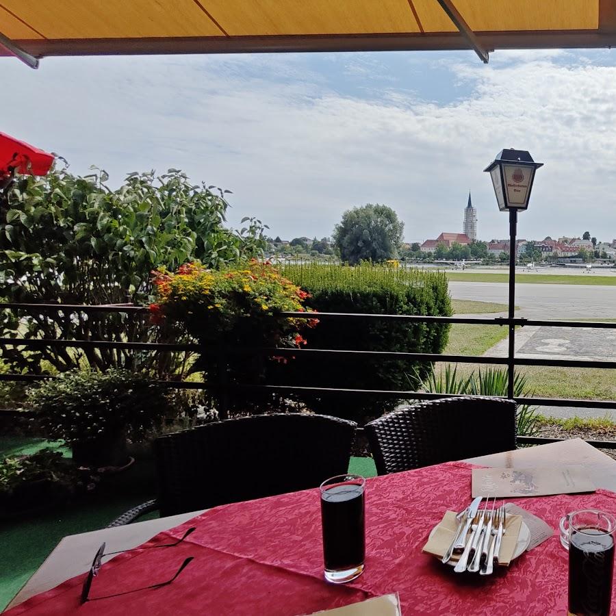 Restaurant "Flugplatz-Restaurant Vilshofen Terrassencafé M+R" in Vilshofen an der Donau