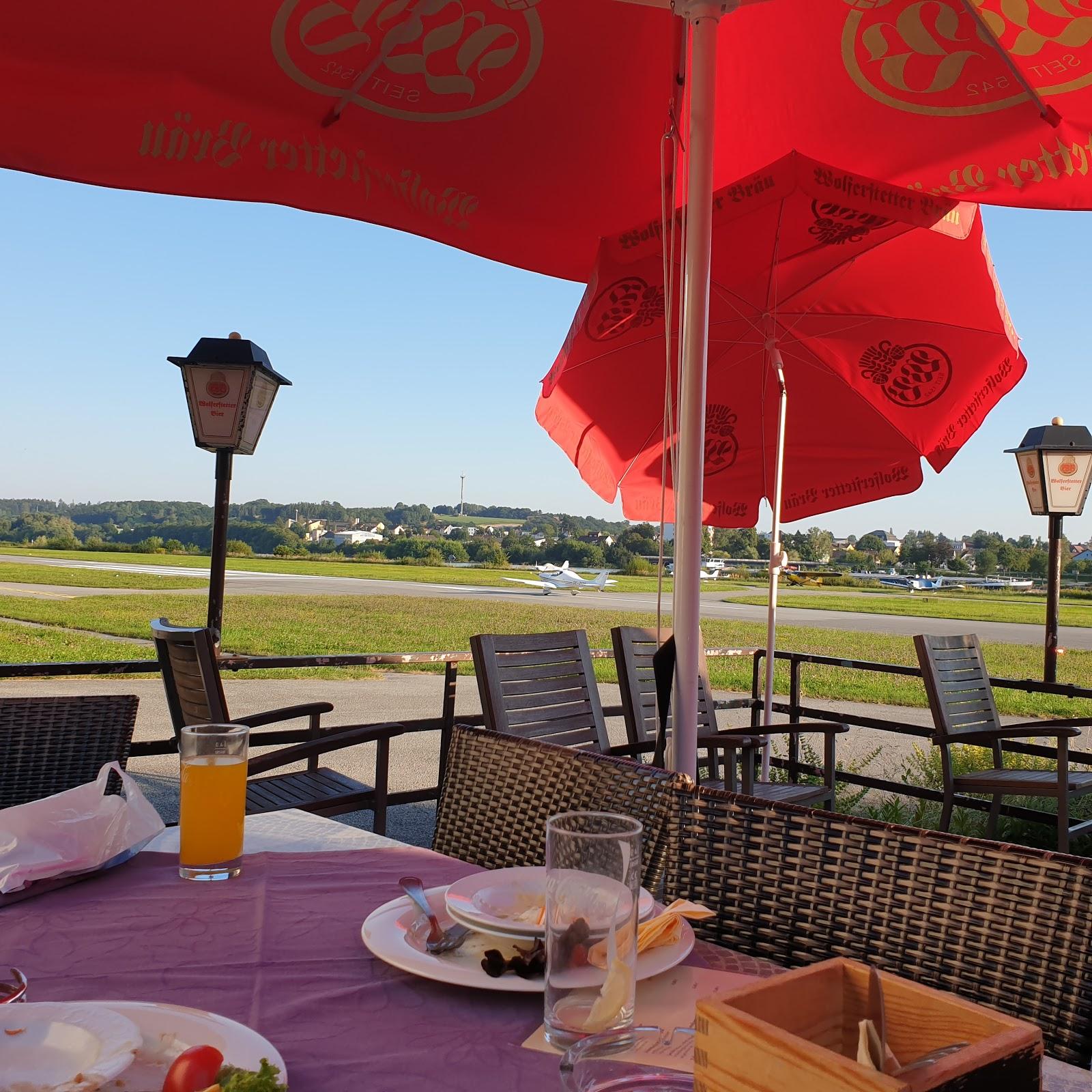 Restaurant "Flugplatz-Restaurant Vilshofen Terrassencafé M+R" in  Donau