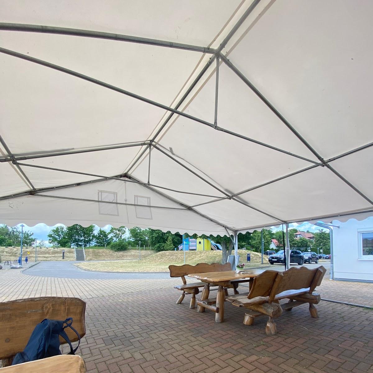 Restaurant "Imbiss Hafencafe" in Usedom