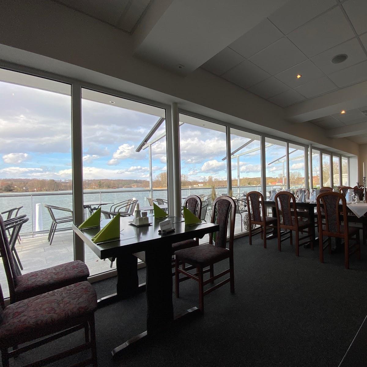 Restaurant "Seeterrasse & Lounge" in Feldberger Seenlandschaft