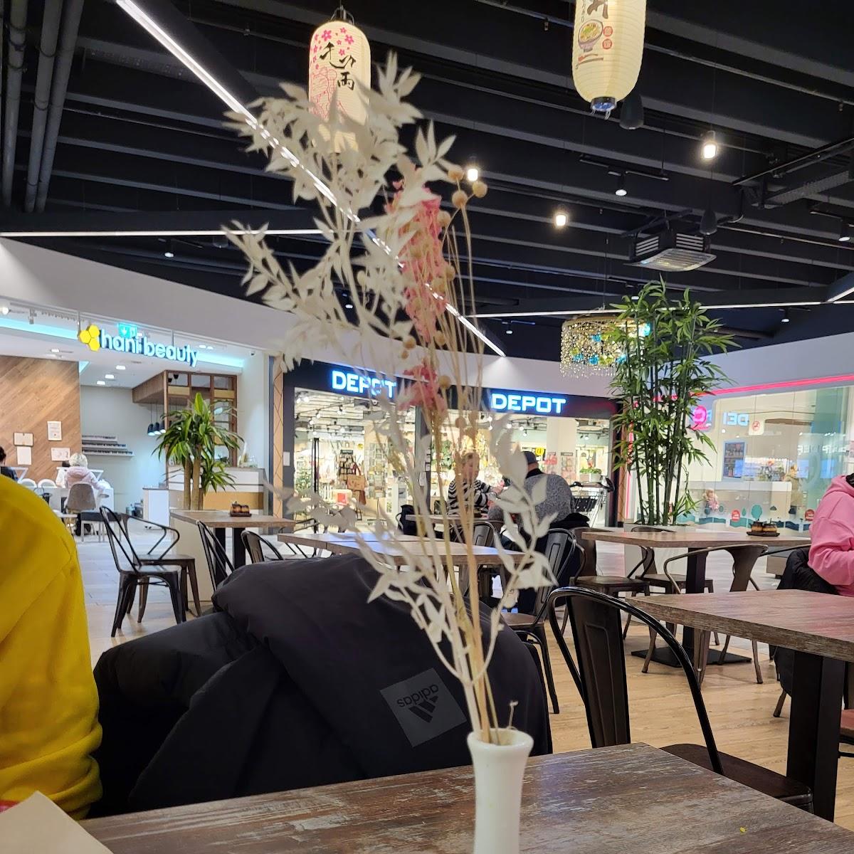 Restaurant "Thang Long" in Dallgow-Döberitz