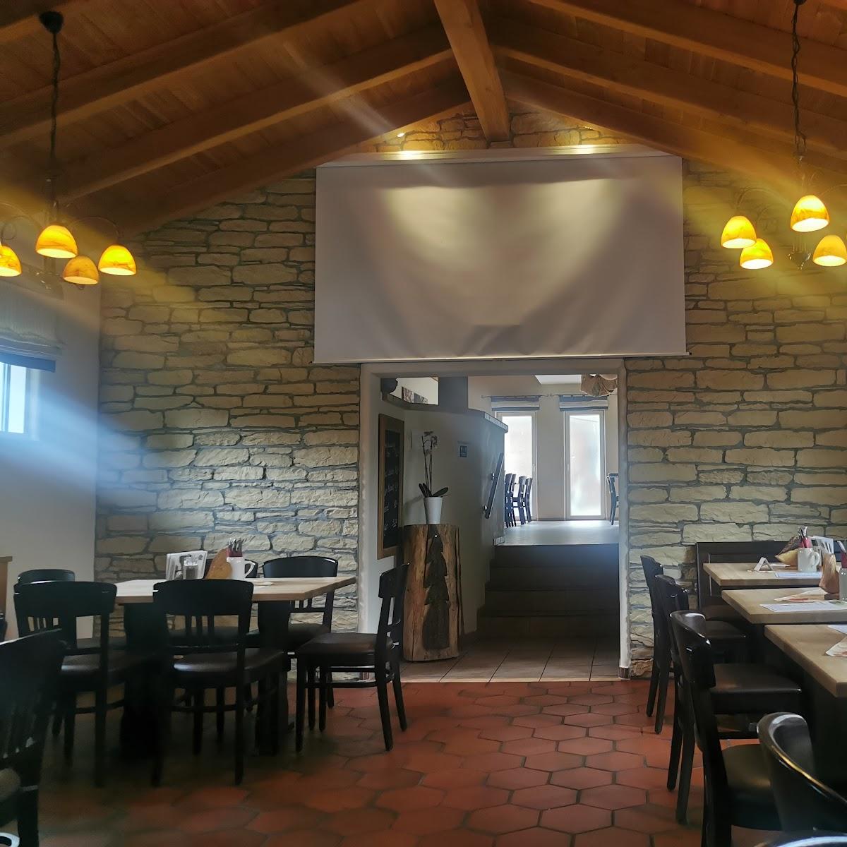 Restaurant "Zur Joggelhütte" in Rodalben