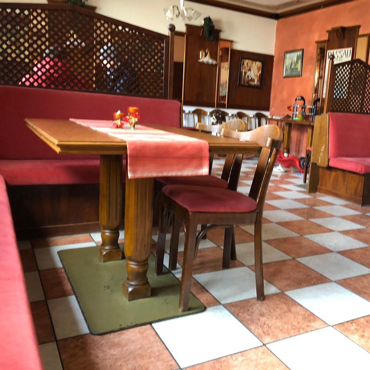 Restaurant "La Viola" in  Donau
