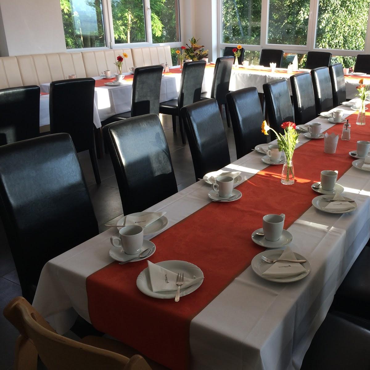 Restaurant "SunGolf Familien & Abenteuerpark | Fußballgolf, Minigolf & mehr" in Eckartsberga