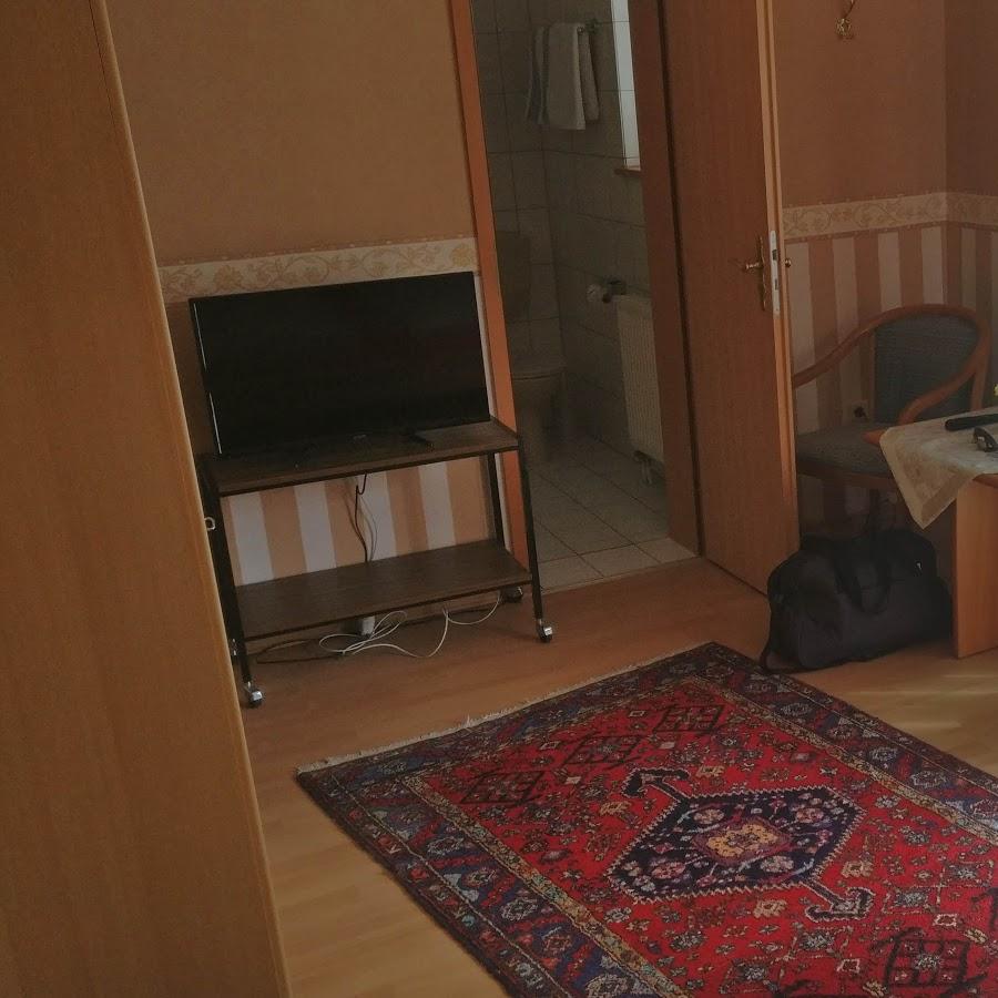 Restaurant "Landhotel Knell-Kehr Ferienwohnungen" in Armsheim