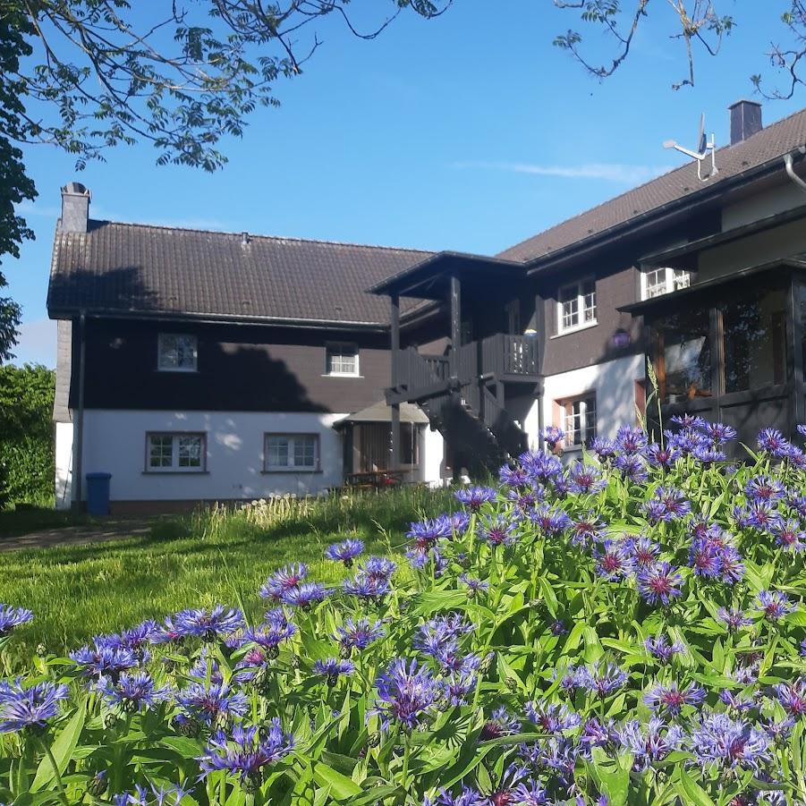 Restaurant "Landhaus Schnorrenberg - vakantiewoningen in de Eifel" in Hellenthal