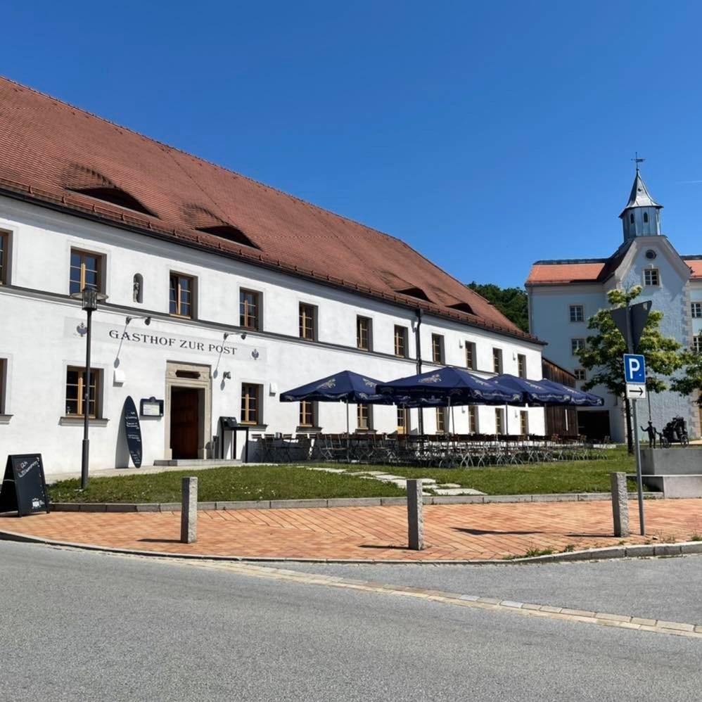 Restaurant "Gasthof zur Post Zum Grieche" in Winzer