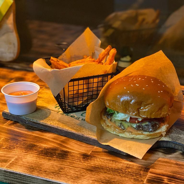 Restaurant "Hain Corner" in Hainburg