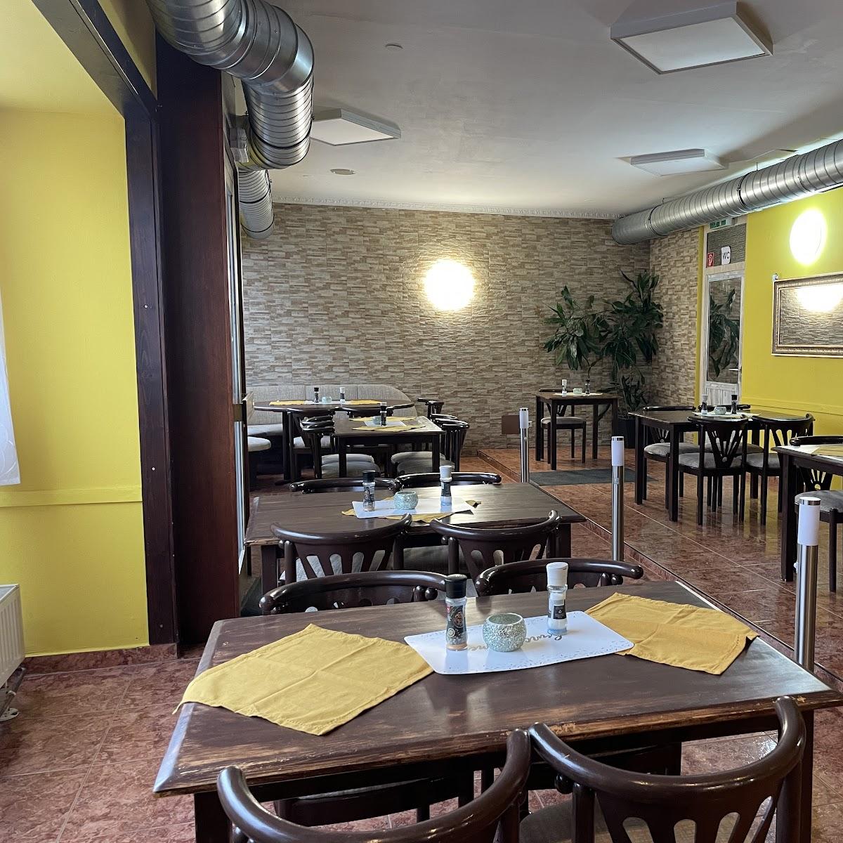 Restaurant "Pizzeria di Larissa" in Mistelbach