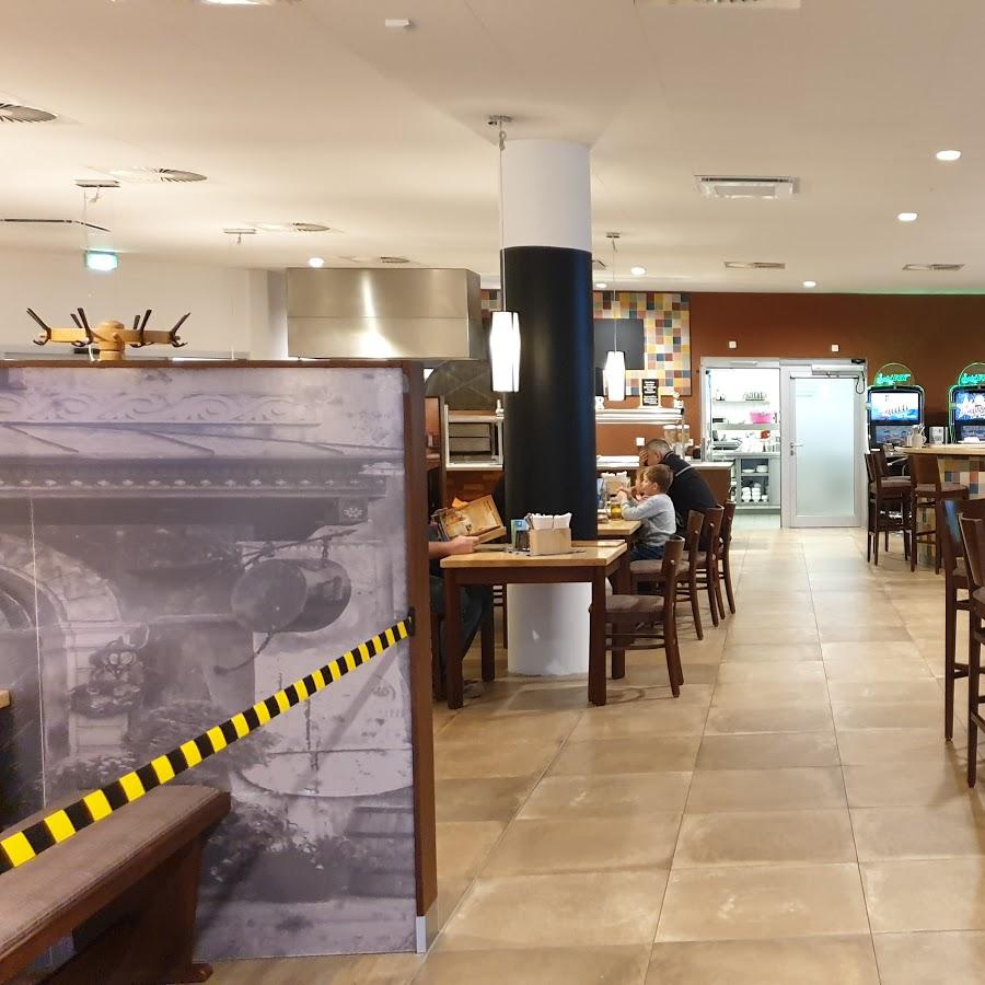 Restaurant "Autohof  – „am alten Autohof“" in Berg