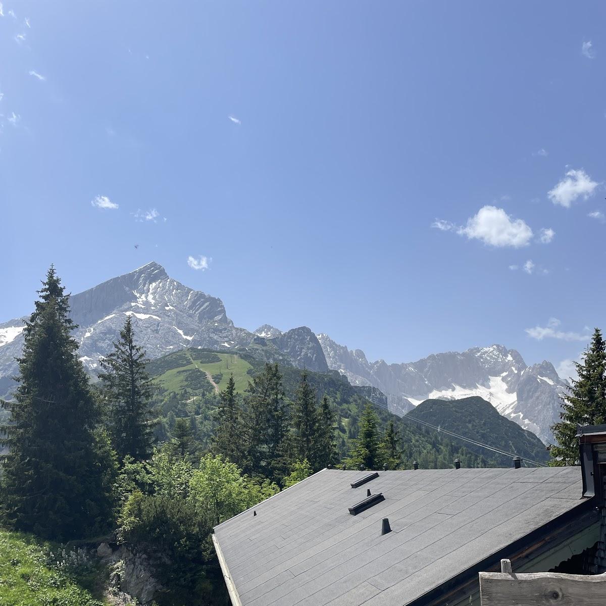 Restaurant "Kreuzeckhaus" in Garmisch-Partenkirchen