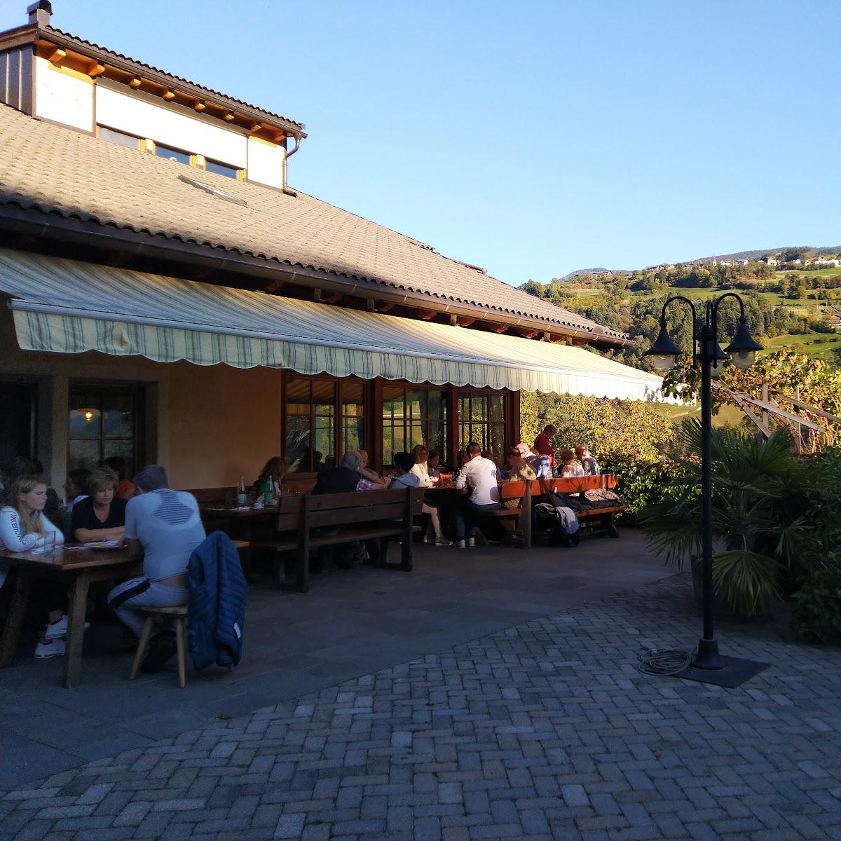 Restaurant "Oberpartegger - Buschenschank" in Villandro
