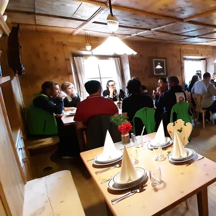 Restaurant "Larmhof - Törggelen & Brunch" in Sauders