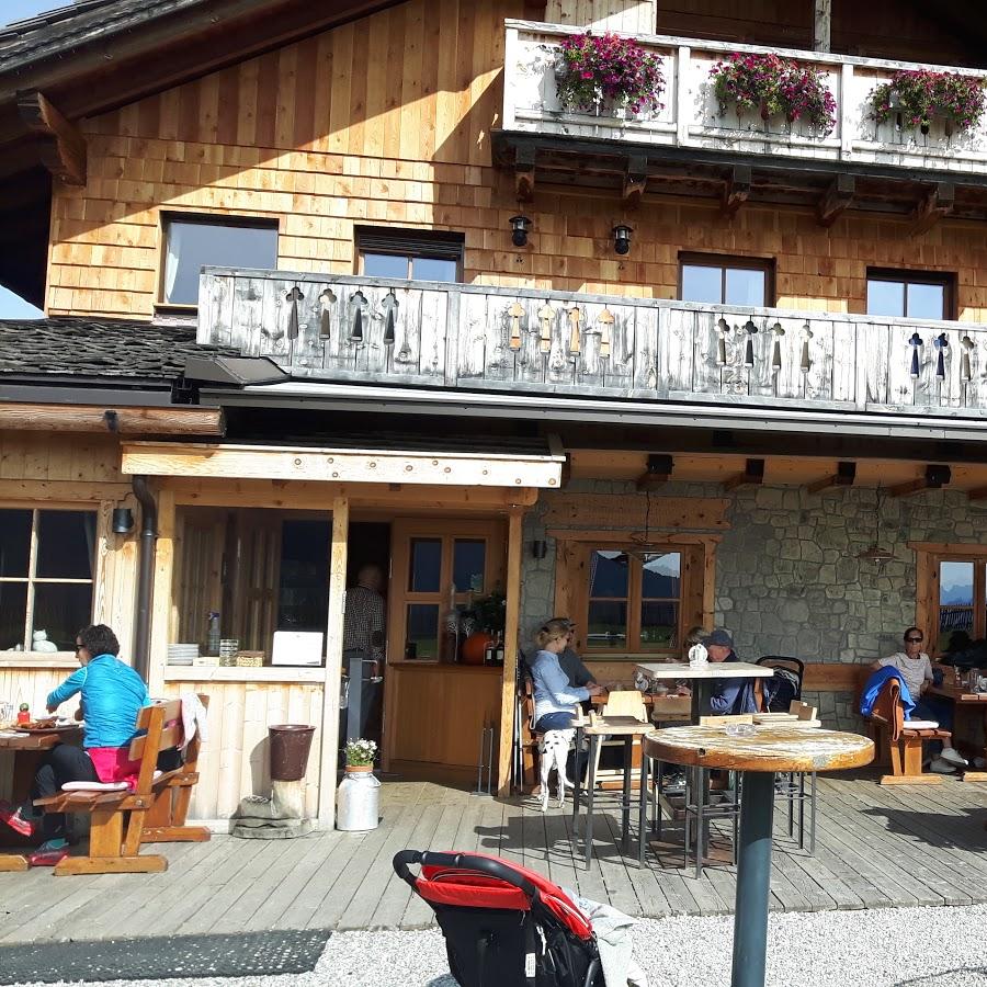 Restaurant "Almhütte Am Rinderplatz" in Klausen