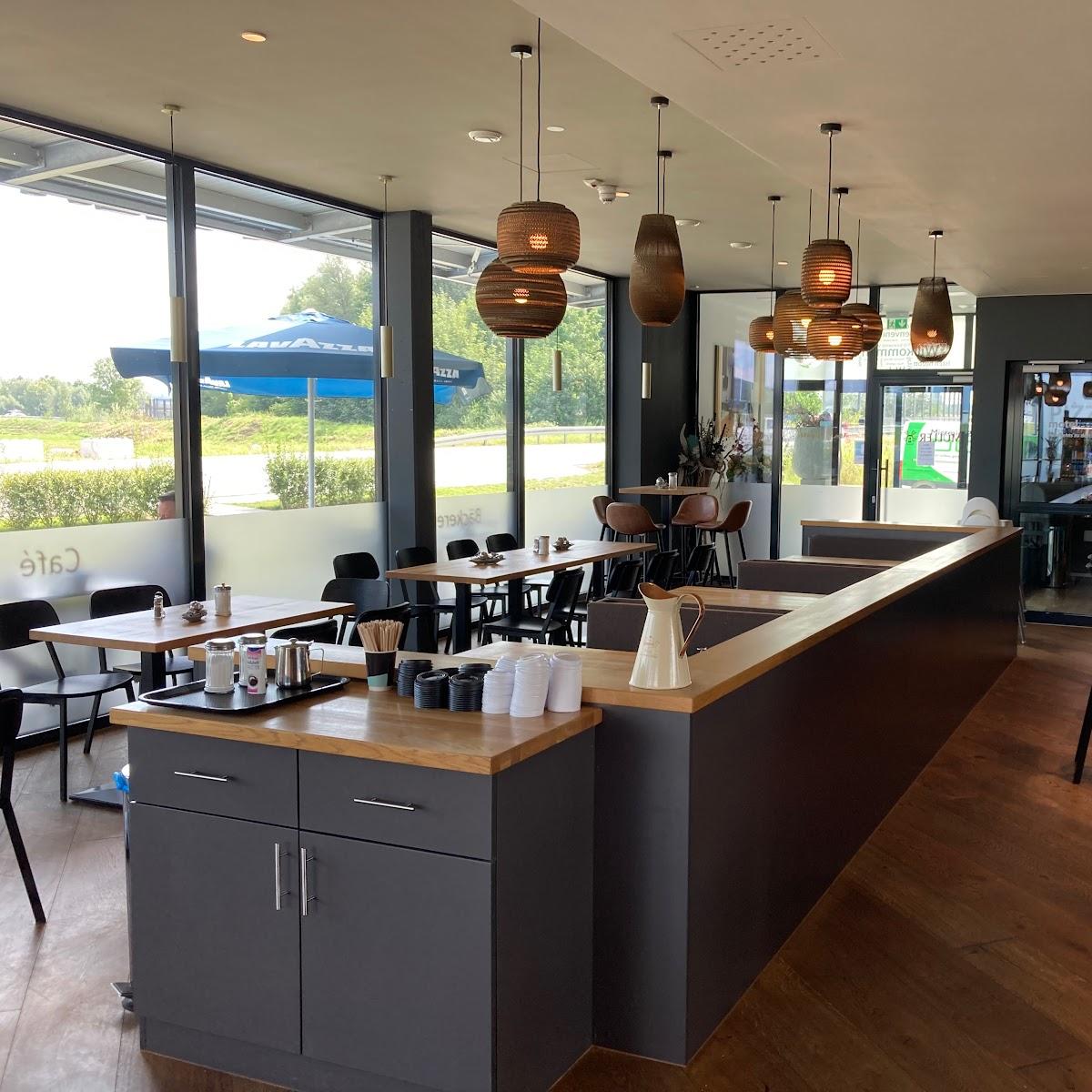 Restaurant "Café motel isar - Weinzierl Wallersdorfer Backhaus" in Pilsting