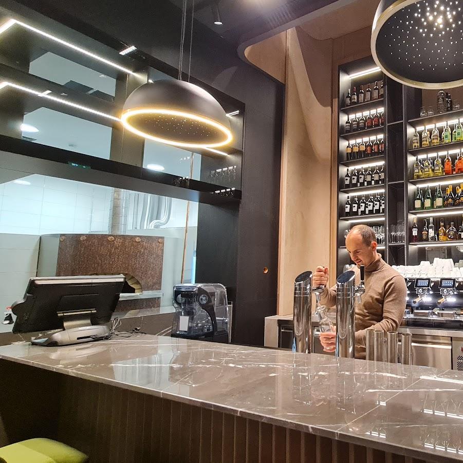 Restaurant "Nikis | Restaurant - Café - Bar" in Neuwied