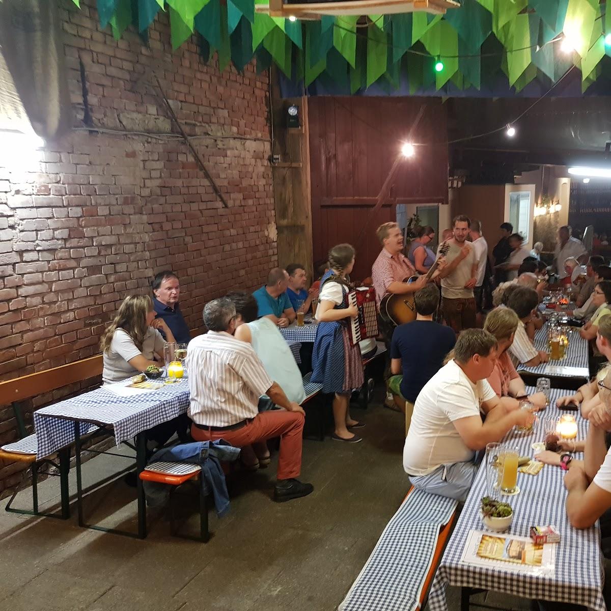 Restaurant "Gasthaus Goldener Stern" in Helmstadt