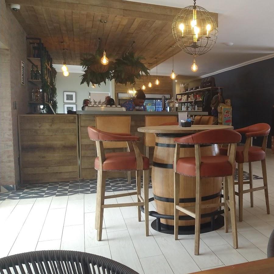 Restaurant "The Waffling Whale Cafe" in Plettenberg Bay