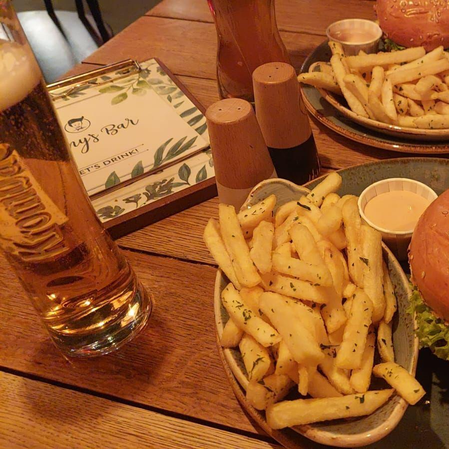 Restaurant "MC Bistro Burger" in Birstein