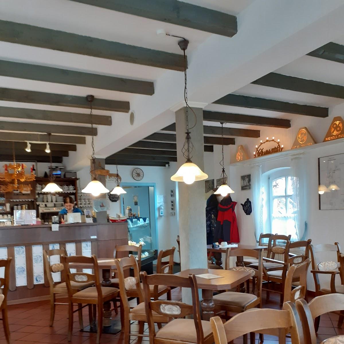 Restaurant "Die Greetsieler Zwillingsmühlen" in Krummhörn