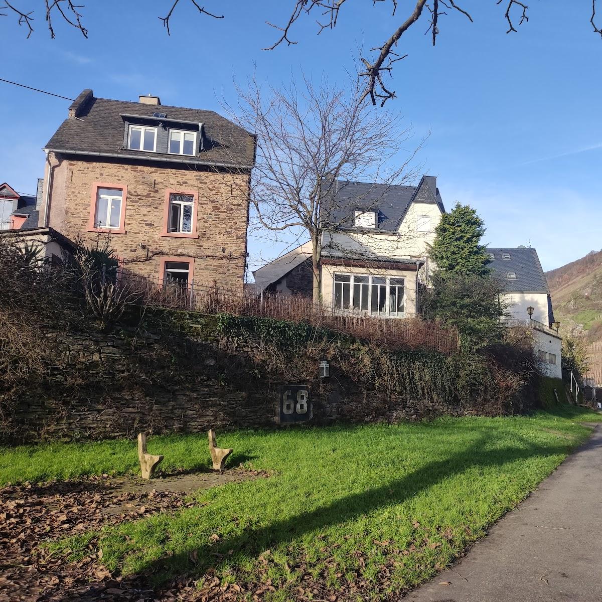 Restaurant "Senhalser Höfe No 15" in Senheim (Mosel)