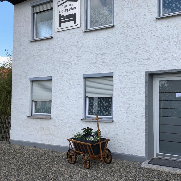 Restaurant "Pension Obstgarten" in Achstetten