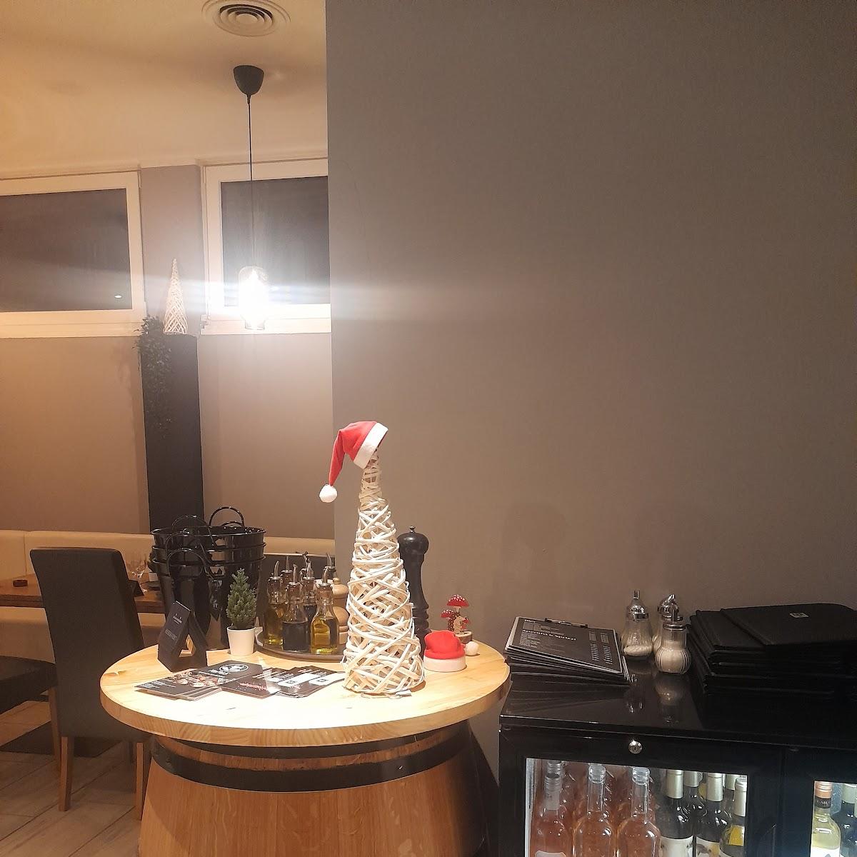 Restaurant "TaPaS-Bar & Restaurant" in Ottobrunn