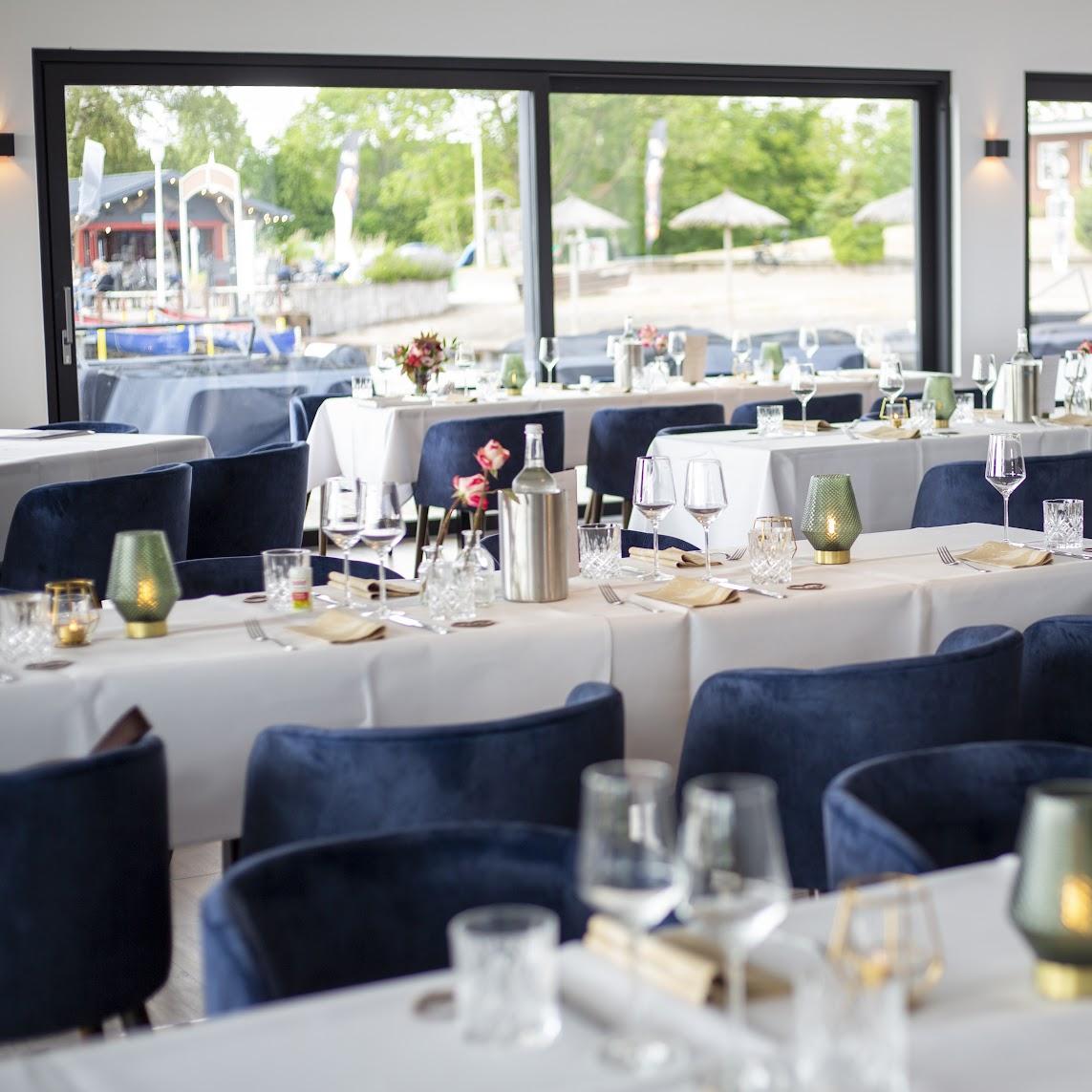 Restaurant "British Yacht Club" in Lembruch