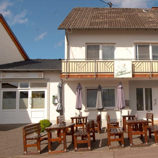 Restaurant "Benzschawel" in Irsch