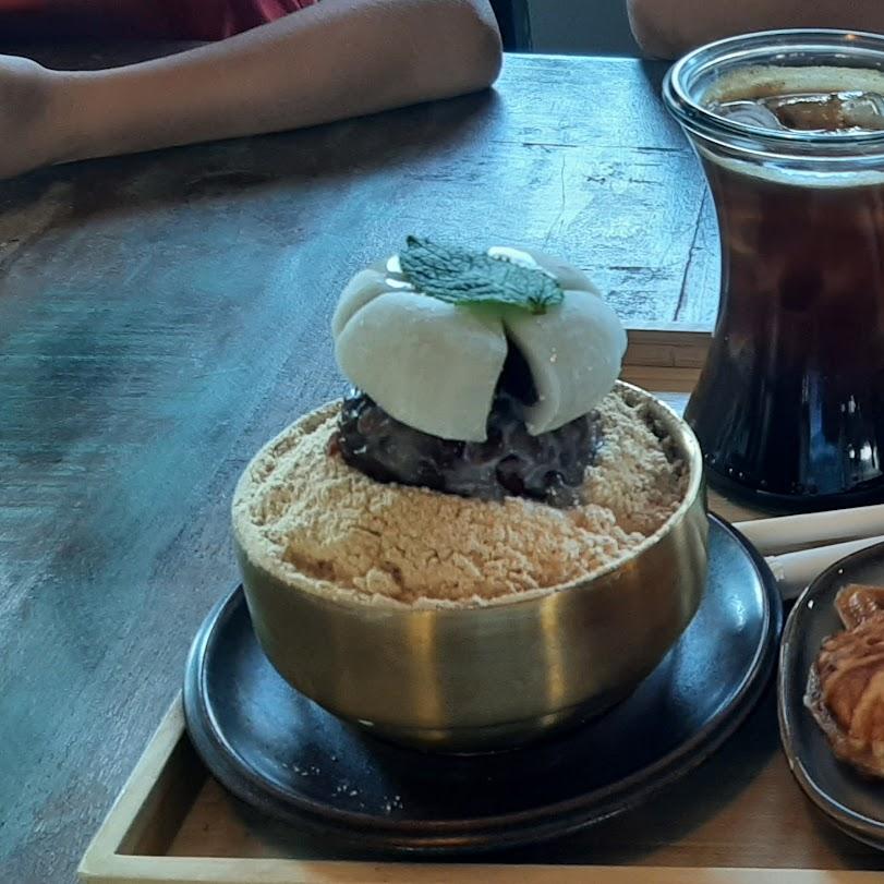 Restaurant "Duketable GmbH" in Schwalbach am Taunus