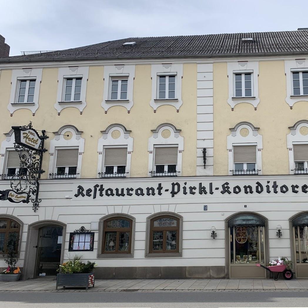 Restaurant "Hotel Pirkl - Cafe -Konditorei" in Osterhofen