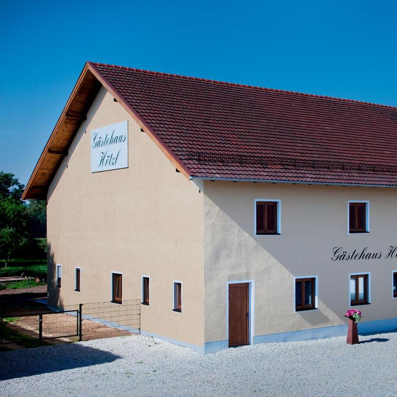 Restaurant "Gästehaus Hötzl" in Osterhofen
