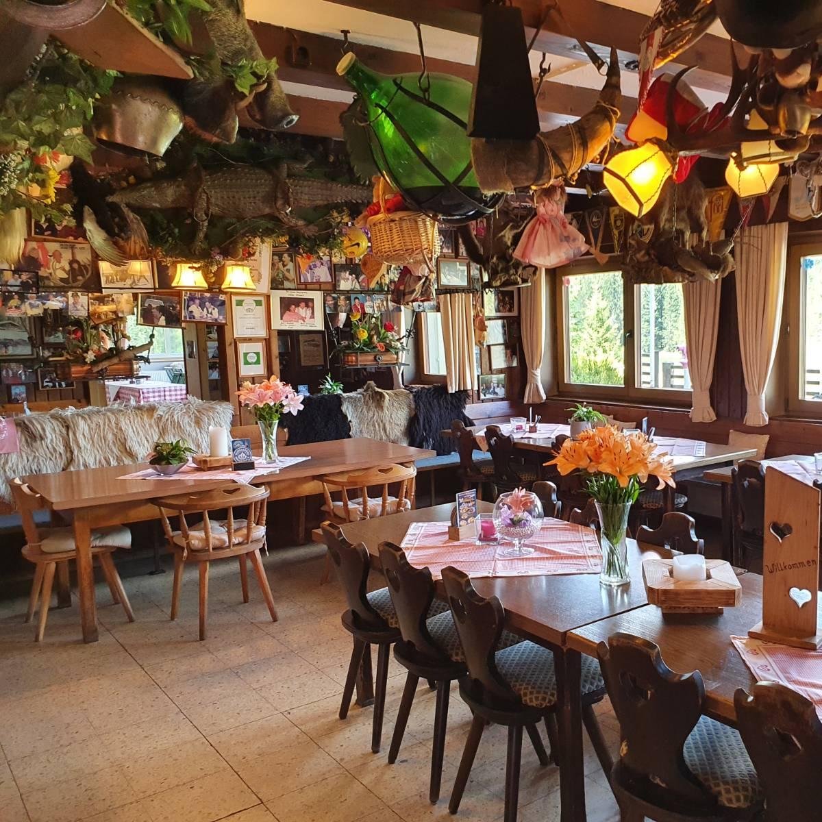 Restaurant "Wildmoosalm Seefeld" in Telfs