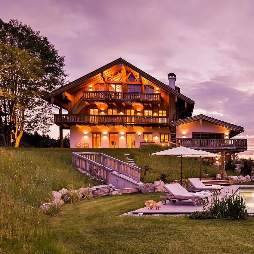 Restaurant "Chiemsee Chalet" in Frasdorf