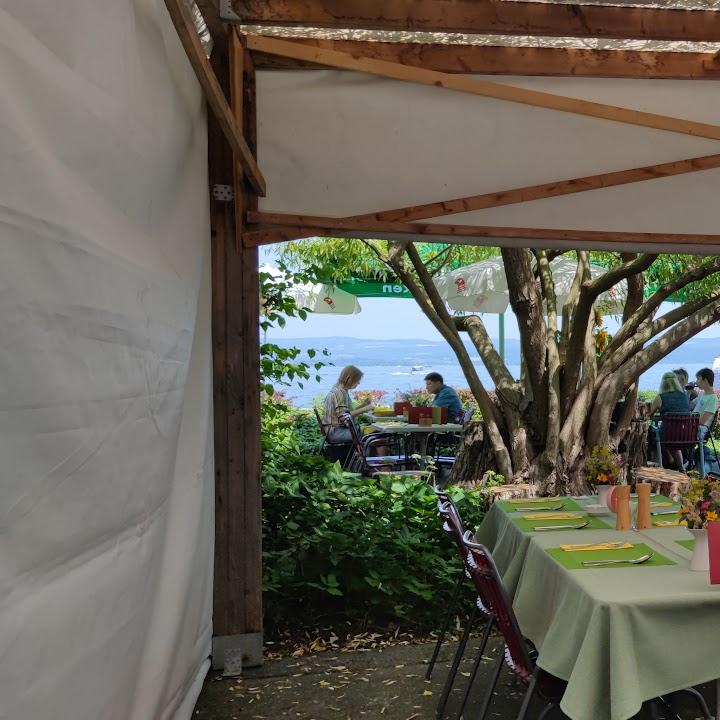 Restaurant "Gasthaus Hirschen" in Berlingen