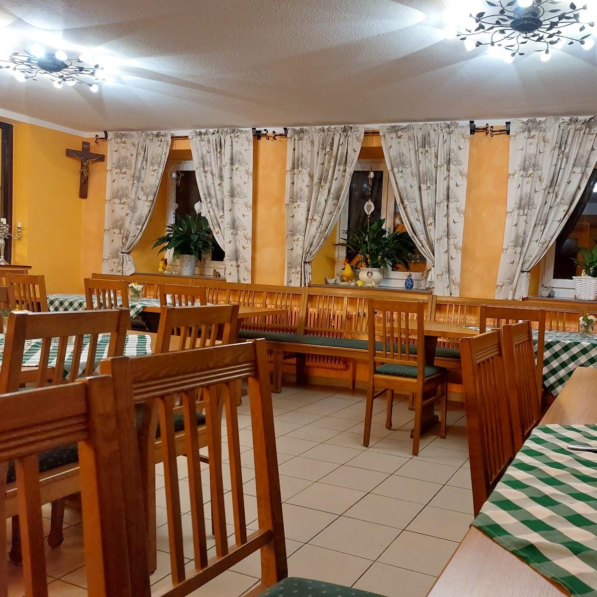 Restaurant "Landgasthof Goldenes Rad Inh. Susanne Hubauer" in Aiterhofen