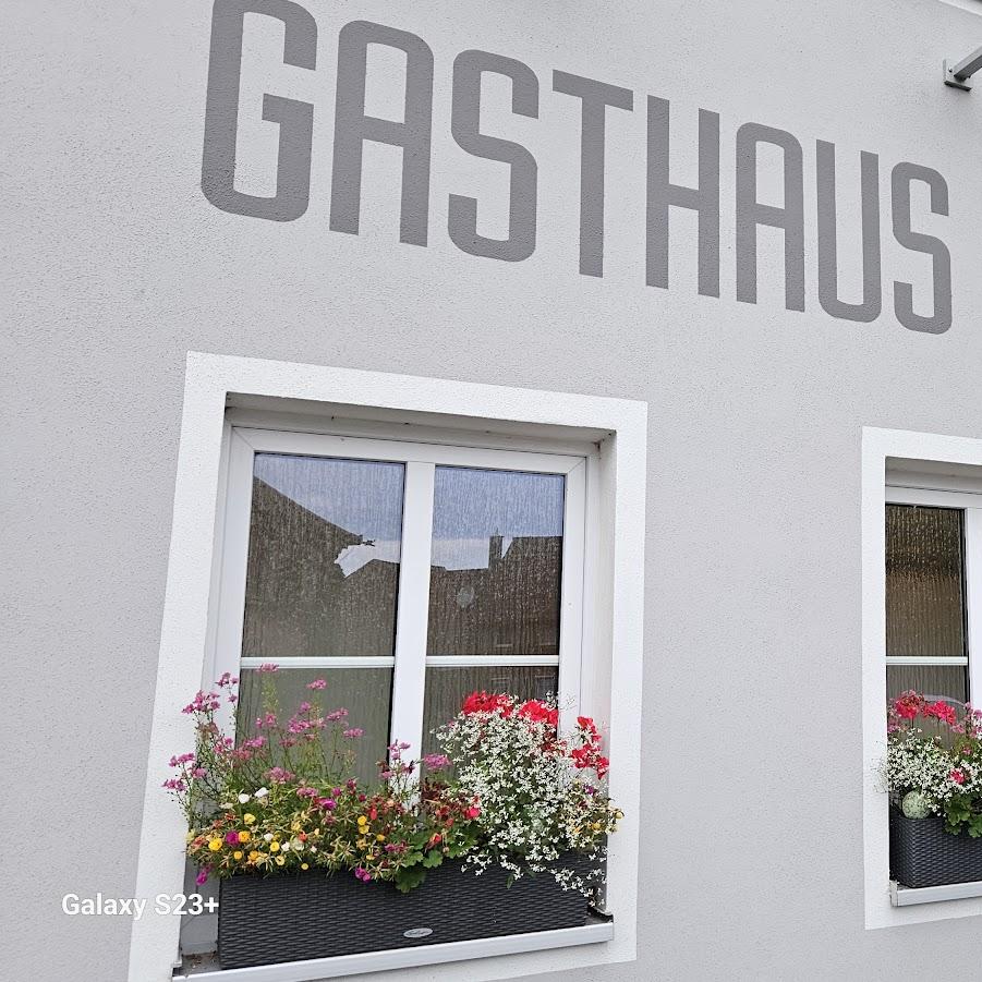 Restaurant "Gasthaus Rosenau" in Markt Erlbach