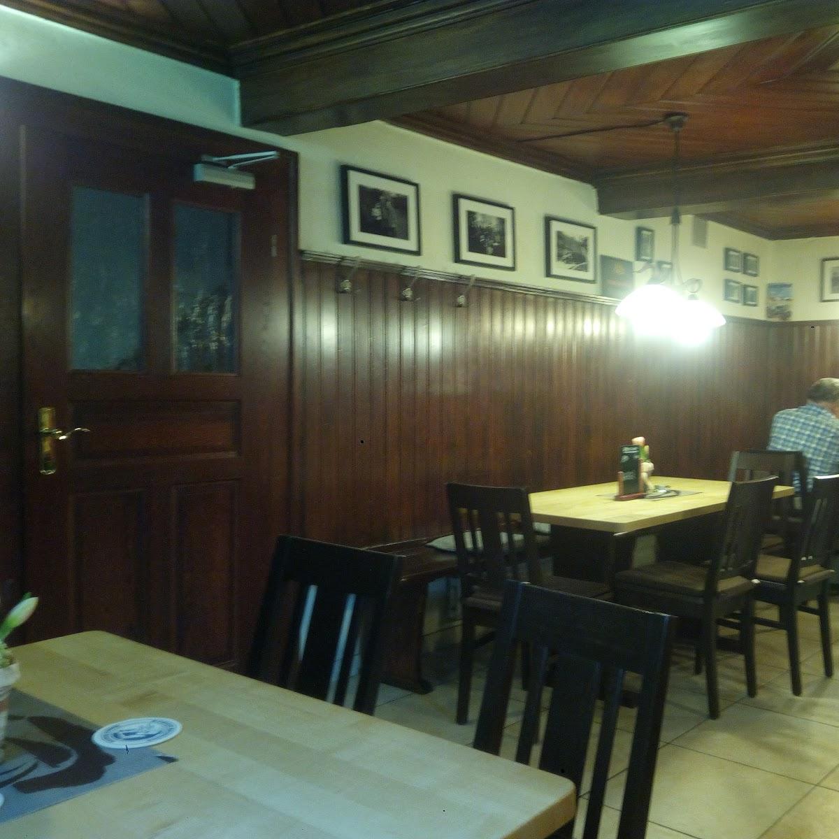 Restaurant "Gasthaus Rosenau" in Markt Erlbach