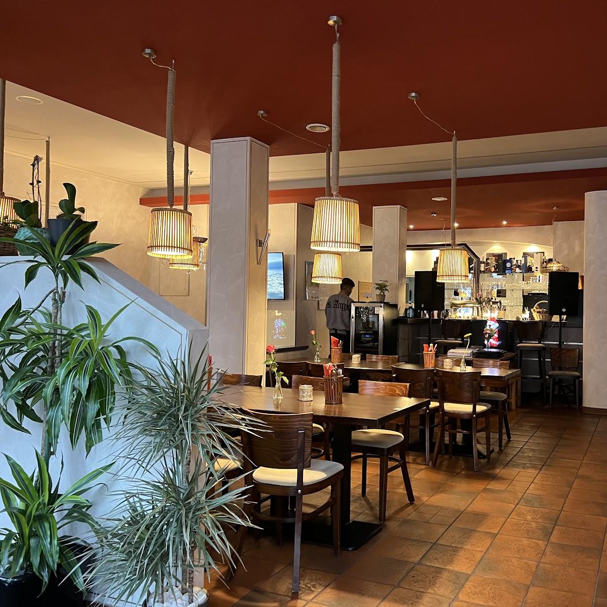 Restaurant "Restaurant Viet Nam PLUS" in Lohfelden