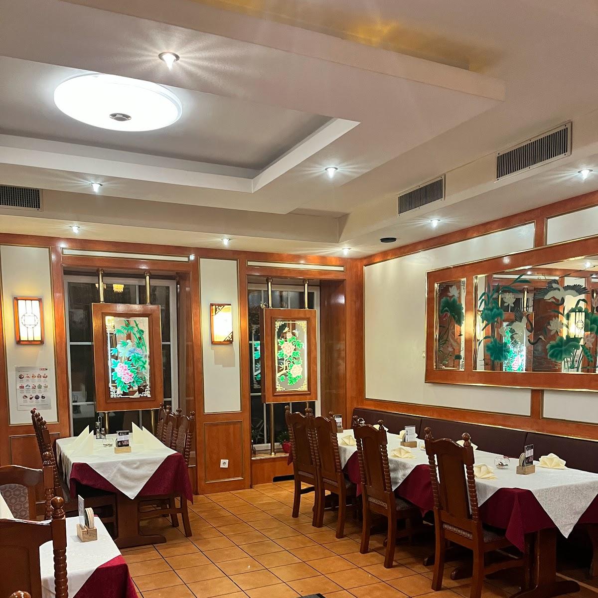 Restaurant "QUEEN