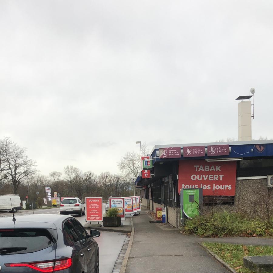 Restaurant "Tabac Bon Marche" in Rheinau