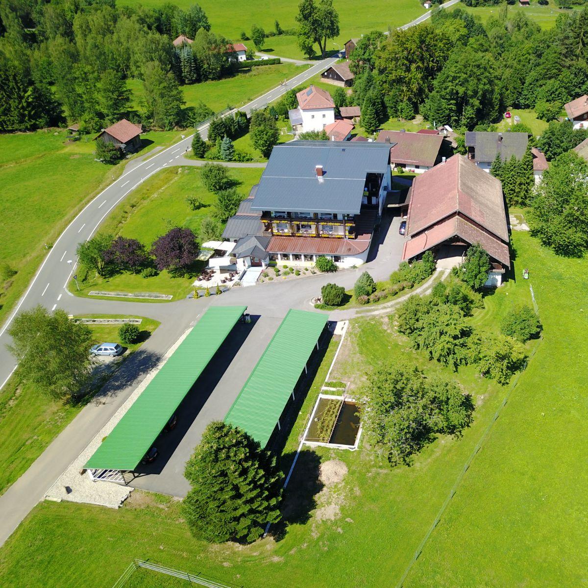 Restaurant "GrünWies - Erwachsenenfreundliches Hotel Garni" in Lohberg