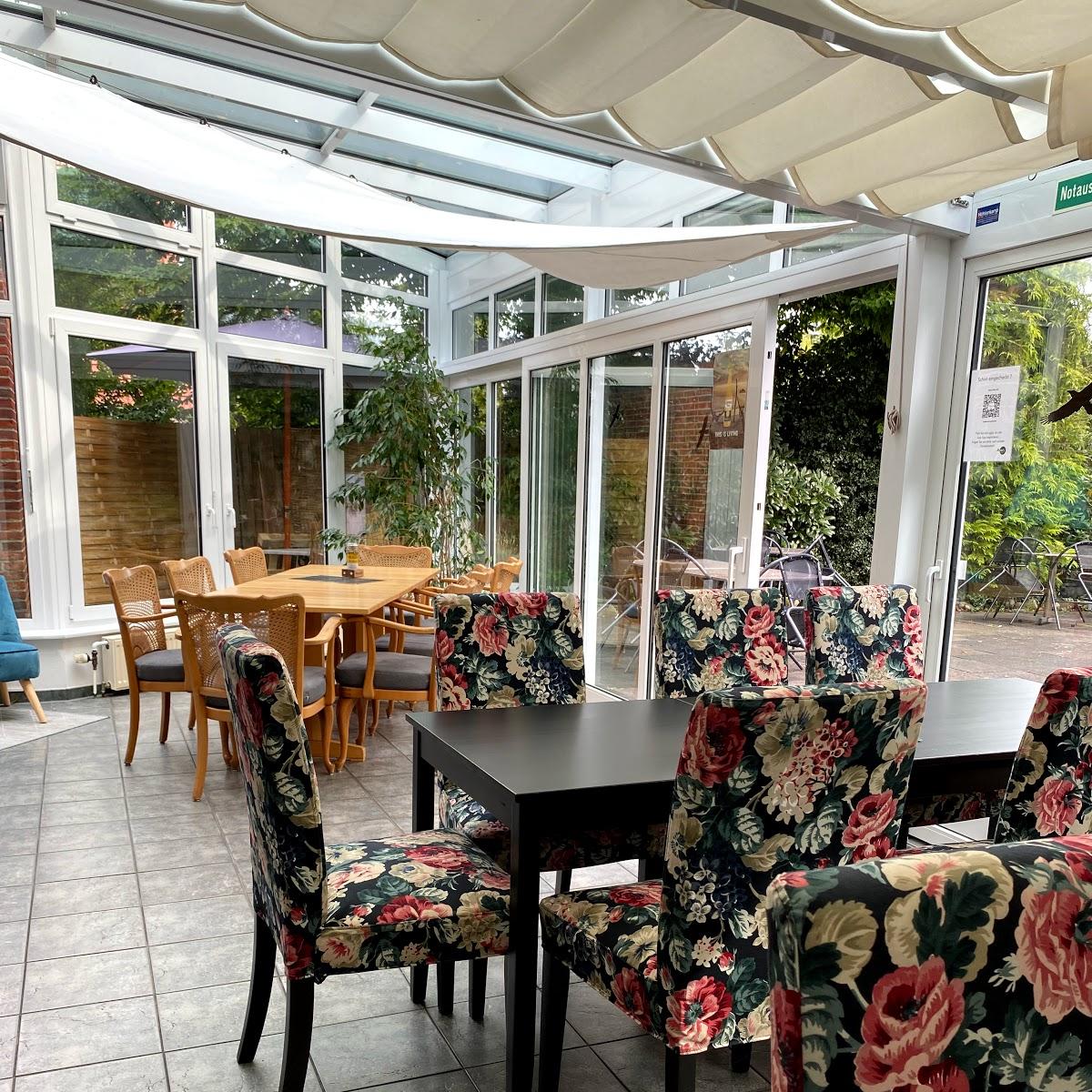 Restaurant "Mama