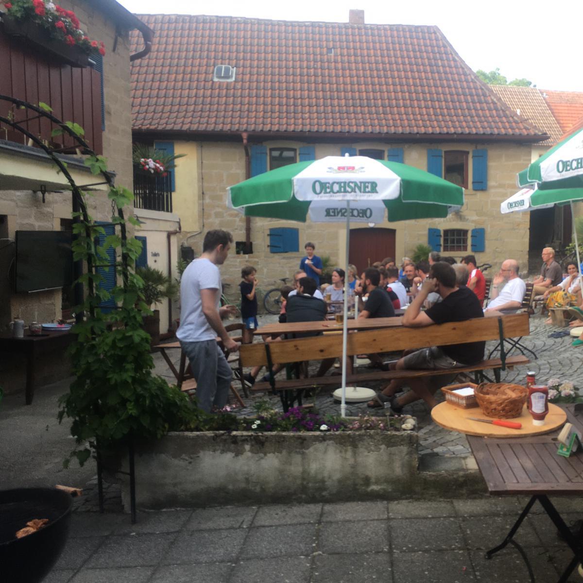 Restaurant "Grüner Baum" in Castell