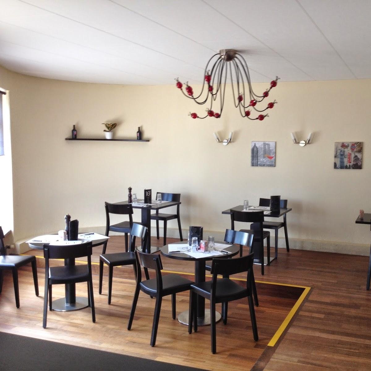 Restaurant "dieci Pizza Kurier Zug-" in Baar