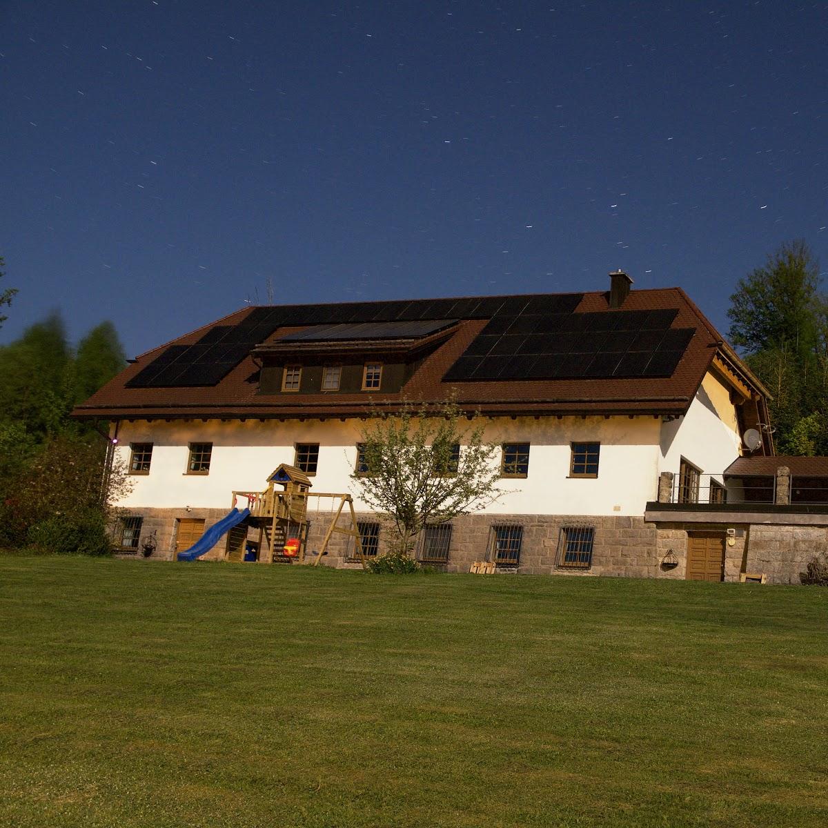 Restaurant "Schutzhütte Fahrenberg" in Waldthurn